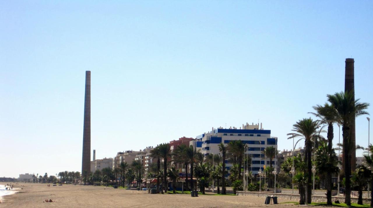 Deluxe Playa Pacifico Lägenhet Málaga Exteriör bild