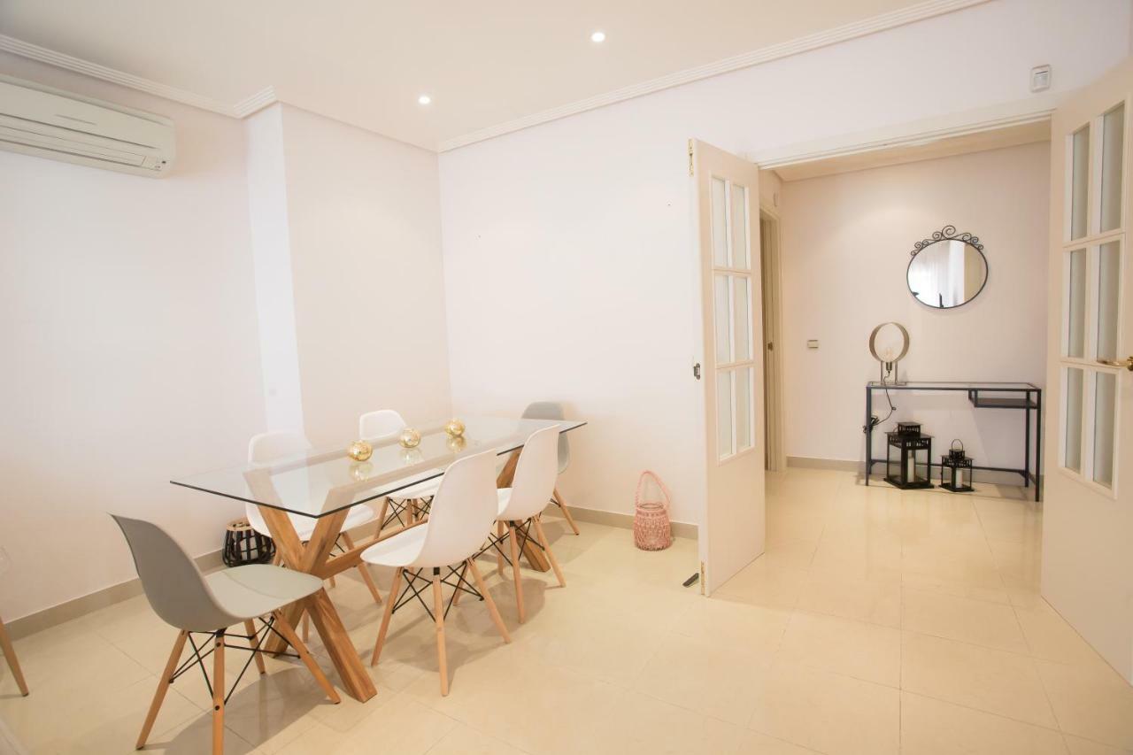 Deluxe Playa Pacifico Lägenhet Málaga Exteriör bild