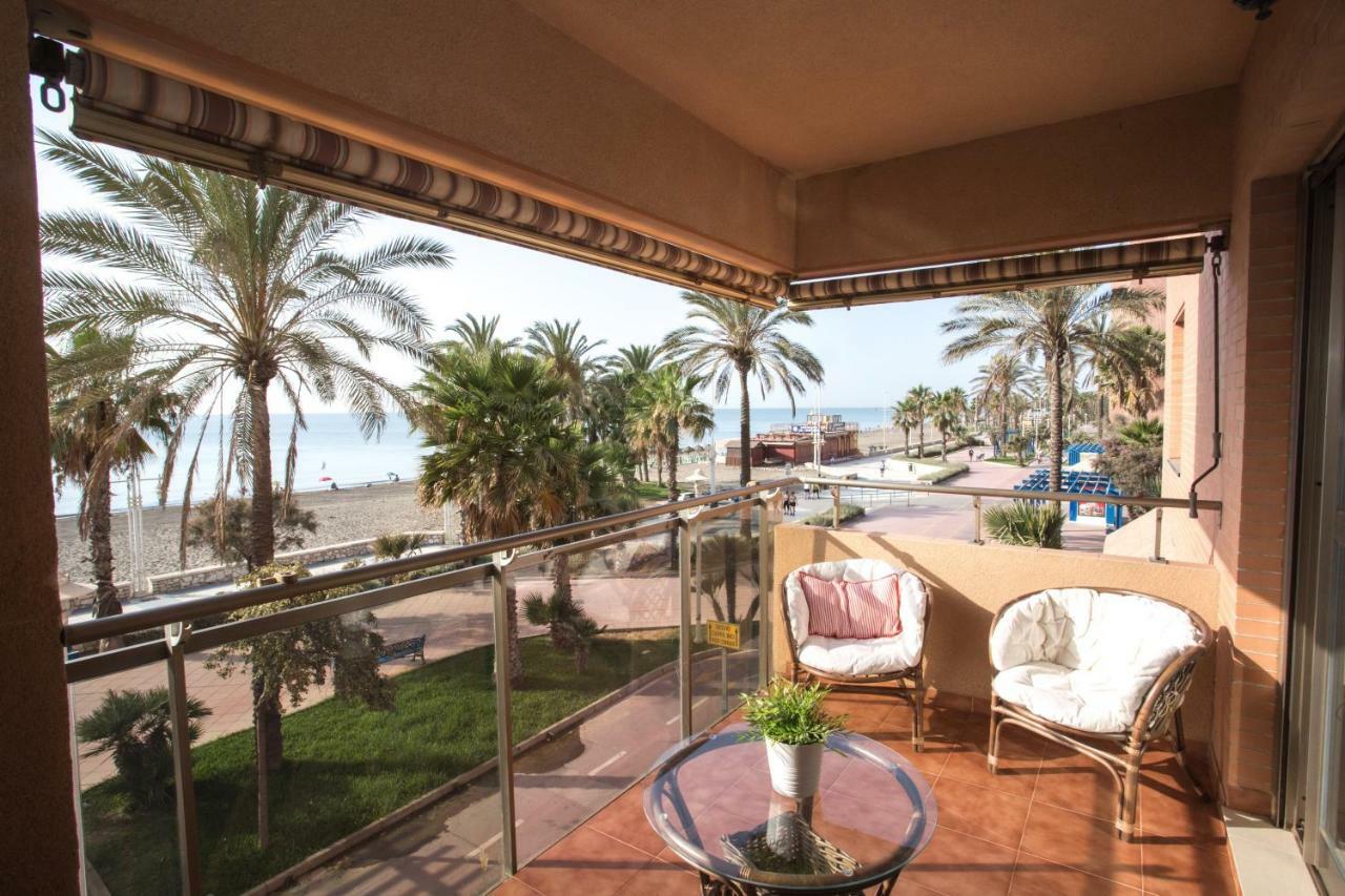 Deluxe Playa Pacifico Lägenhet Málaga Exteriör bild